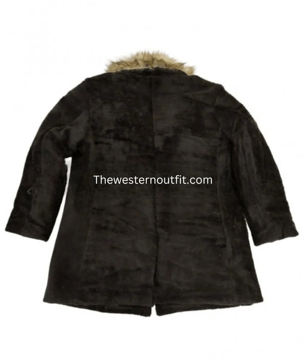 1883 James Dutton Fur Coat Yellowstone Series - Image 3