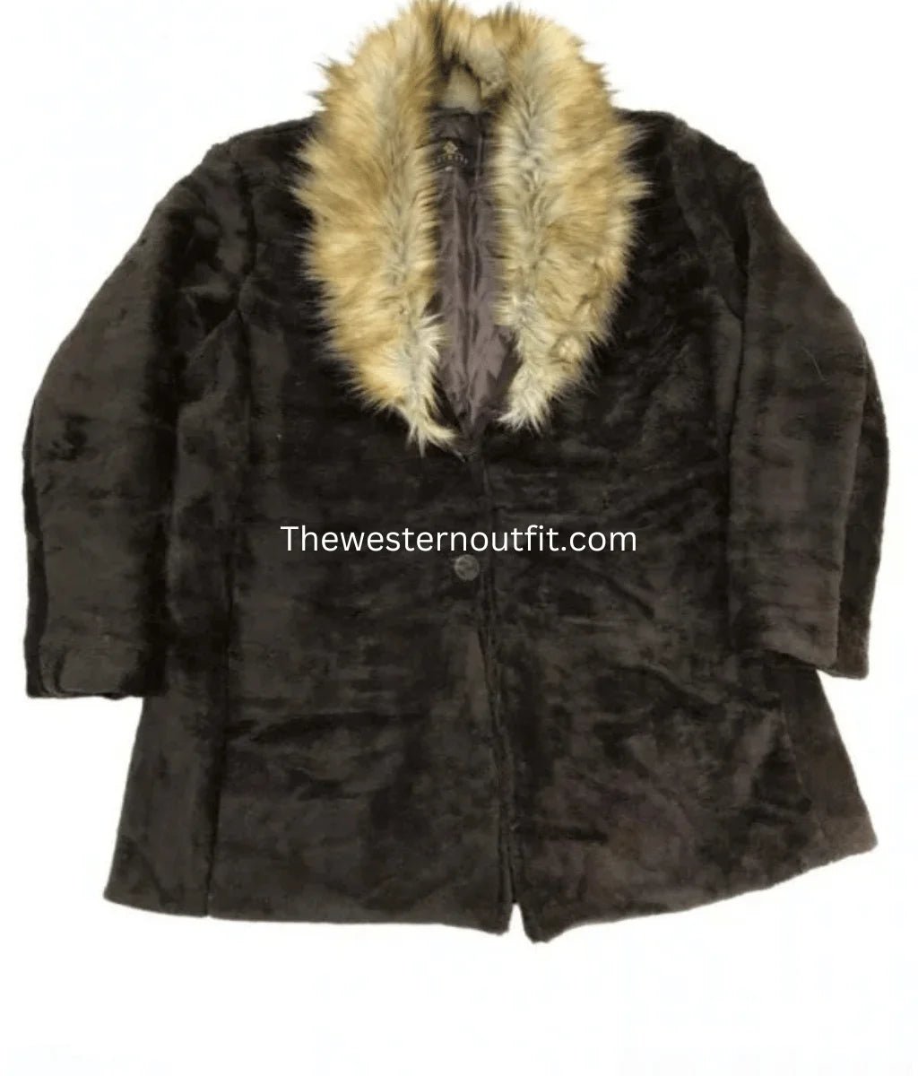 1883 James Dutton Fur Coat Yellowstone Series - Image 2