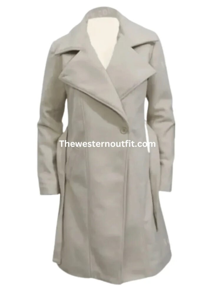 kelly Reilly Beth Dutton White Coat Yellowstone